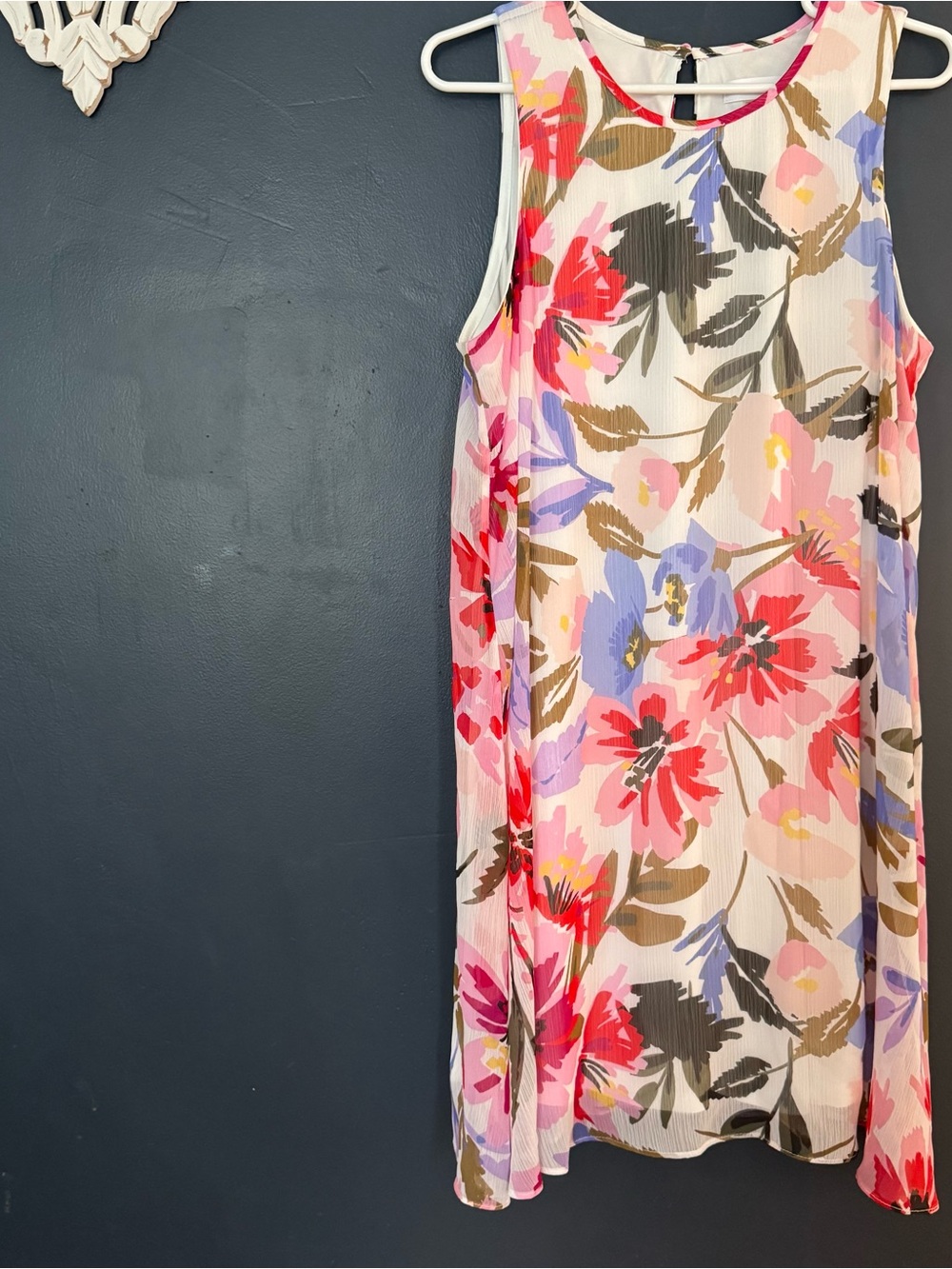 Calvin Klein Floral Print Scoop Neck Top in White, Pink, Lavender and Green